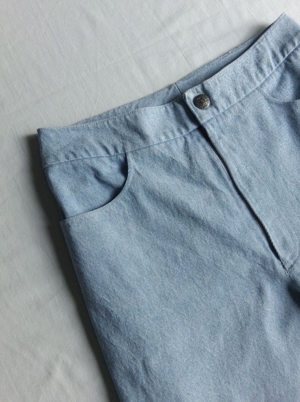 Vintage 90s denim jeans light wash super high waist 15 inch rise tapered leg - Picture 7 of 14
